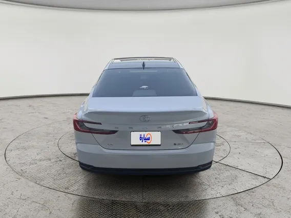 Toyota Camry  LE HEV 2026 
