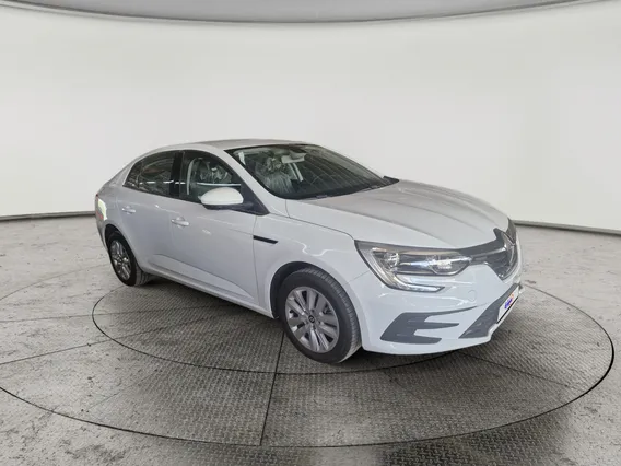 رينو ميجان E 2024 