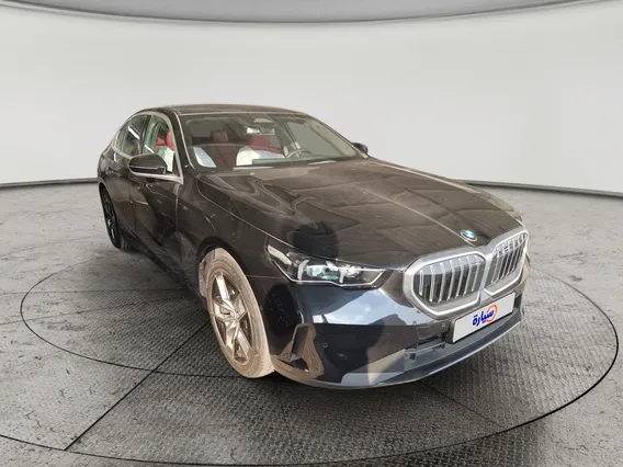 BMW 5 Series 520i 2027 