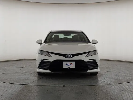 Toyota Camry  LE 2024 