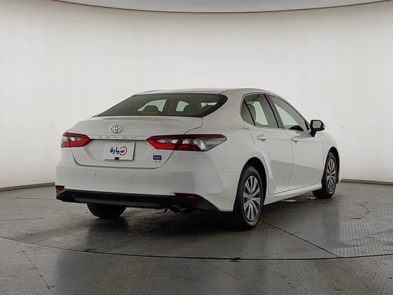 Toyota Camry  LE 2024 