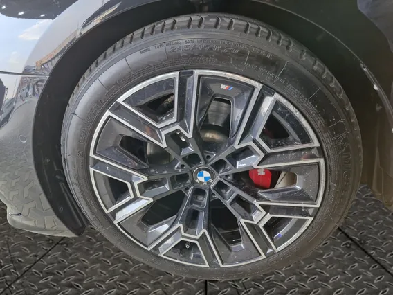 BMW 5 Series 520i 2024 
