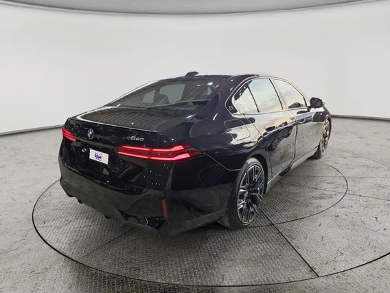 BMW 5 Series 520i 2024 