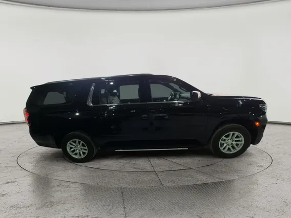 Chevrolet Suburban LS 2024 