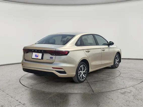 Geely Emgrand GS 2023 