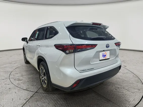 Toyota Highlander GLE 2023 