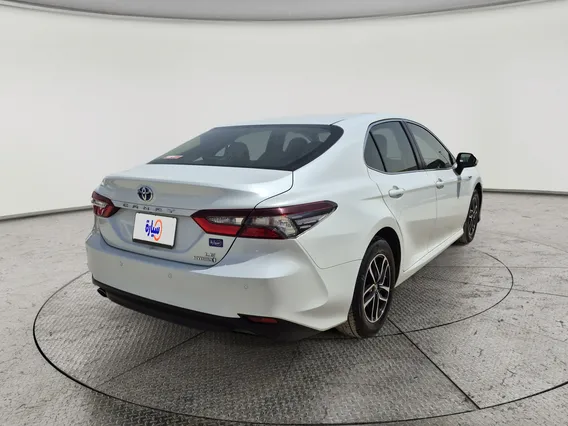 Toyota Camry  LE HEV 2023 