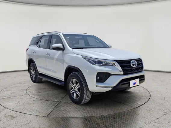 Toyota Fortuner VX 2023 دبل