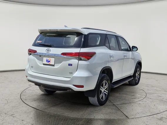 Toyota Fortuner VX 2023 دبل
