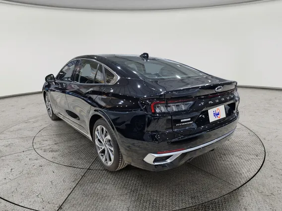 Ford Taurus Titanium 2024 