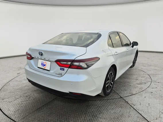 Toyota Camry  LE HEV 2023 