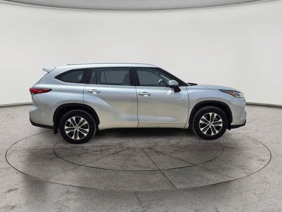 Toyota Highlander GLE 2023 