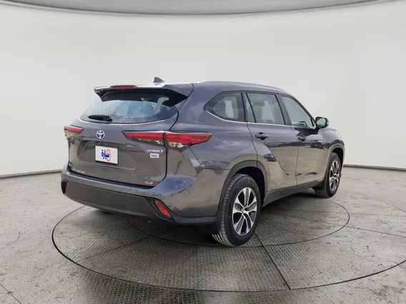 Toyota Highlander GLE 2023 