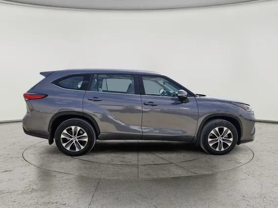 Toyota Highlander GLE 2023 