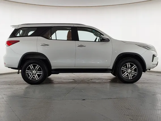 Toyota Fortuner GX 2024 دبل