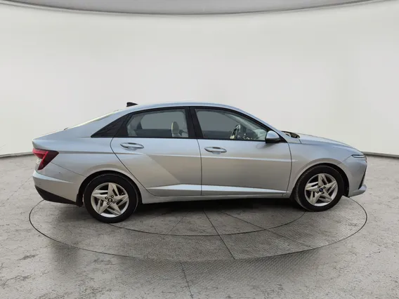Hyundai Accent Smart 2024 