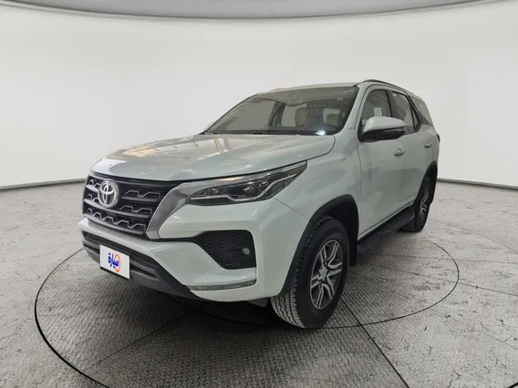 Toyota Fortuner VX 2023 دبل