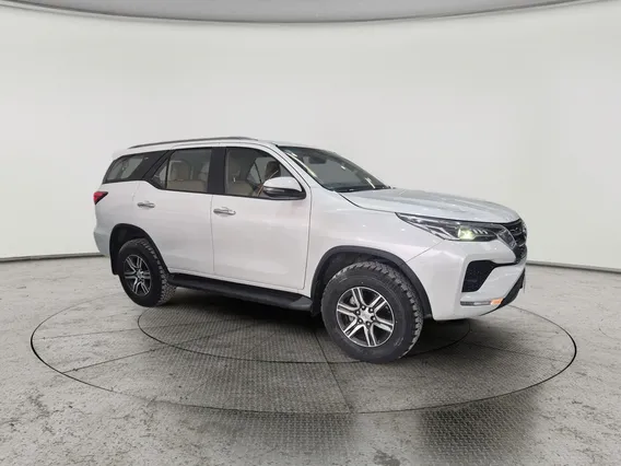 Toyota Fortuner VX 2023 دبل
