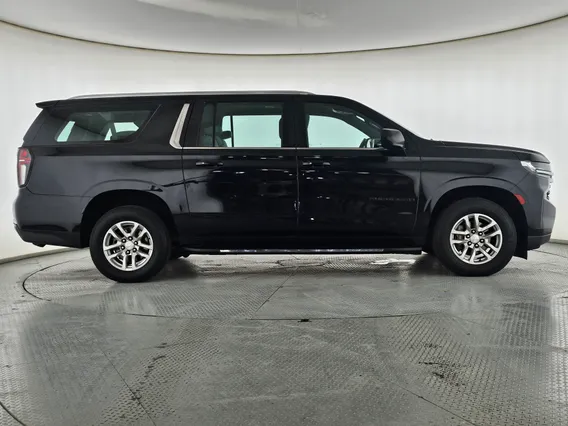 Chevrolet Suburban LS 2023 