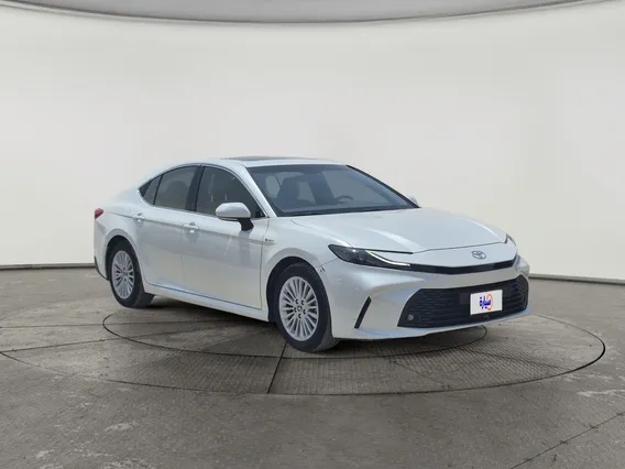 Toyota Camry  E Plus HEV 2025 