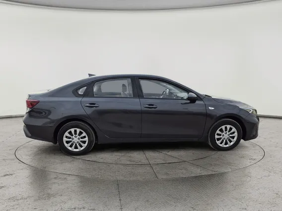 Kia Cerato GL 2024 