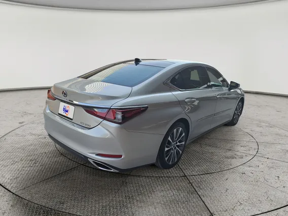 Lexus ES 350 2019 