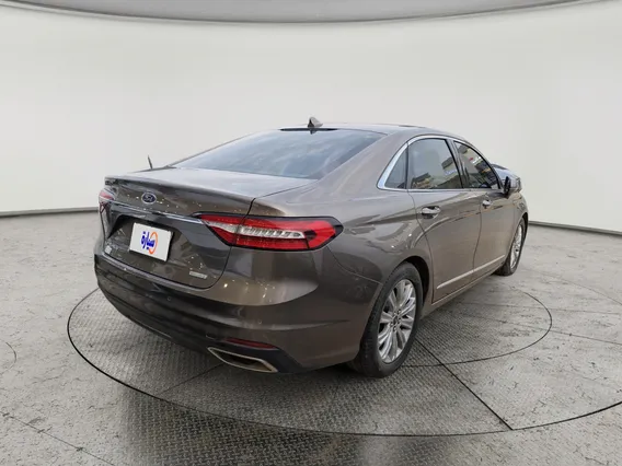 Ford Taurus Trend 2020 