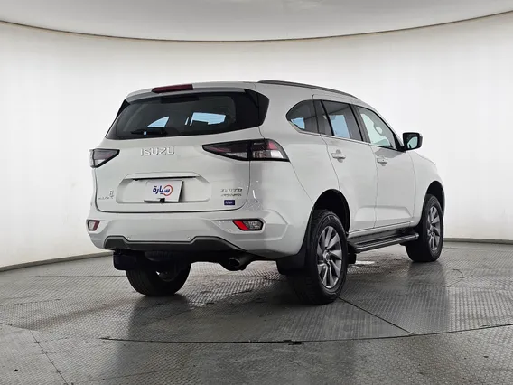 Isuzu MU Full 2023 دبل