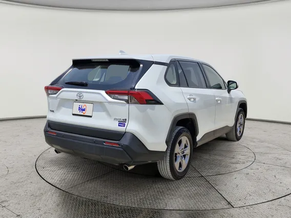 Toyota RAV4 LE 2023 