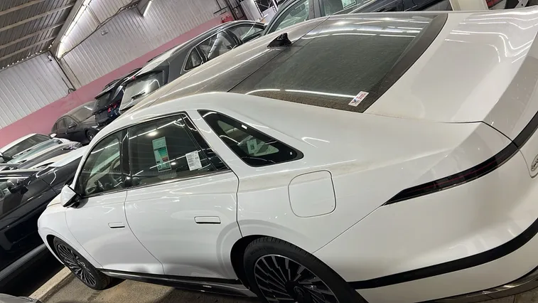 Hyundai Azera calligraphy 2025 