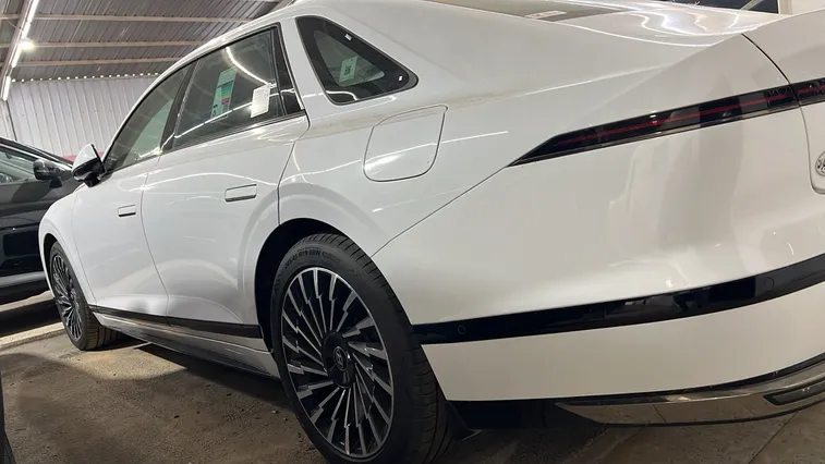 Hyundai Azera calligraphy 2025 