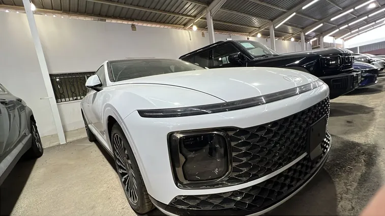 Hyundai Azera calligraphy 2025 
