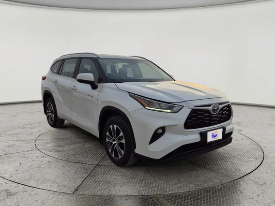 Toyota Highlander GLE 2023 
