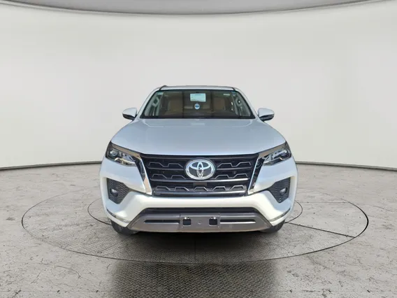 Toyota Fortuner VX 2023 دبل