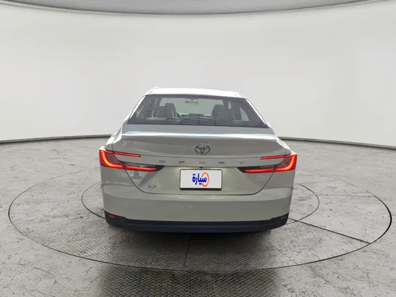 Toyota Camry  LE 2025 