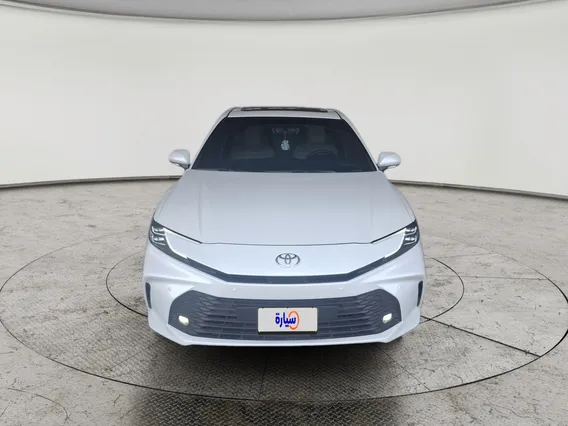 Toyota Camry  LE 2026 