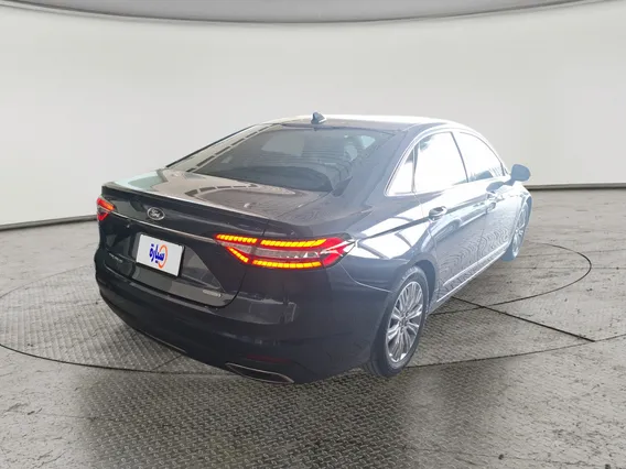 Ford Taurus Trend 2021 