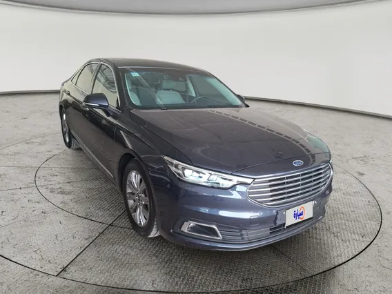 Ford Taurus Trend 2021 