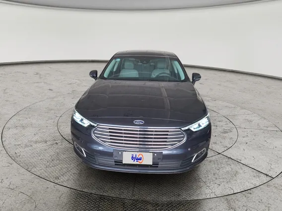 Ford Taurus Trend 2021 