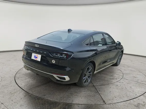 Ford Taurus Trend 2025 