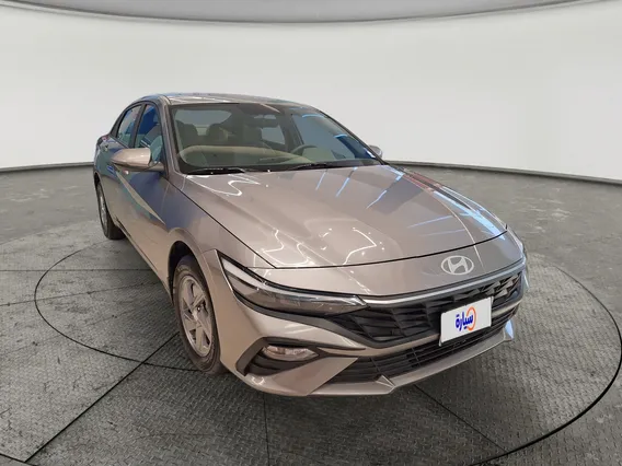 Hyundai Elantra Smart 2024 