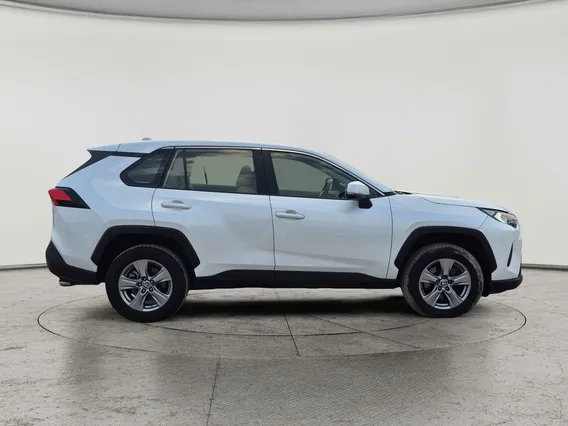Toyota RAV4 LE 2023 