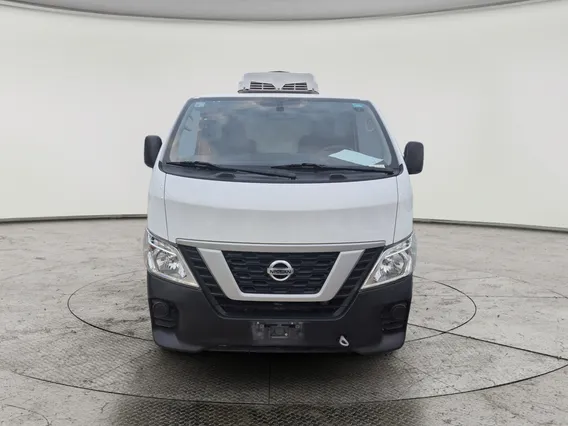 Nissan Urvan ثلاجة 2021 