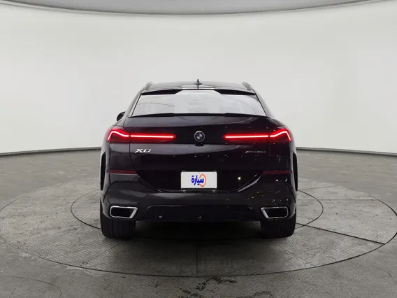 بي ام دبليو الفئة اكس 6 xDrive 40i 2023 