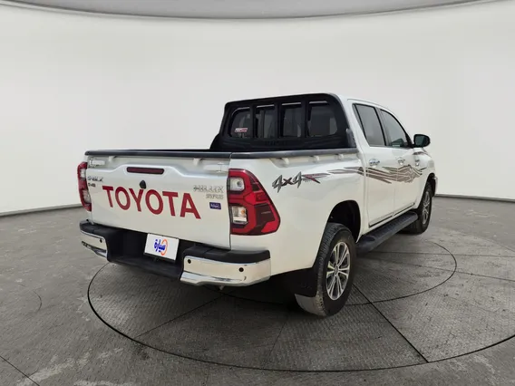 تويوتا هايلكس SGLX 4X4 MT DSL 2024 دبل