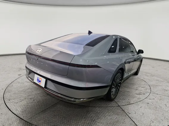 Hyundai Azera calligraphy 2024 