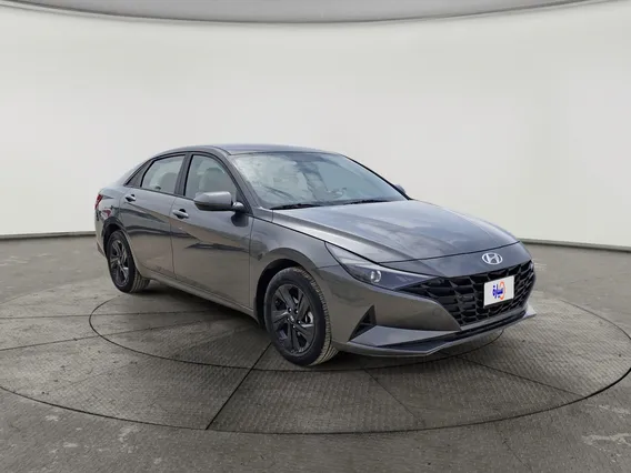 Hyundai Elantra Smart 2023 