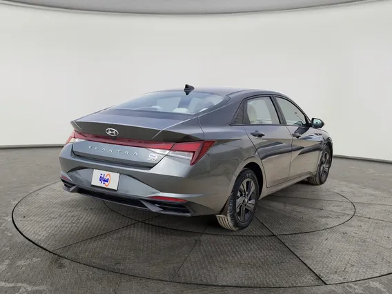 Hyundai Elantra Smart 2023 