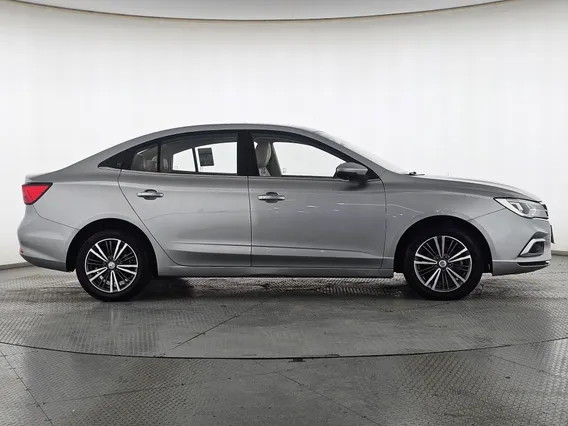 MG 5 LUX 2023 