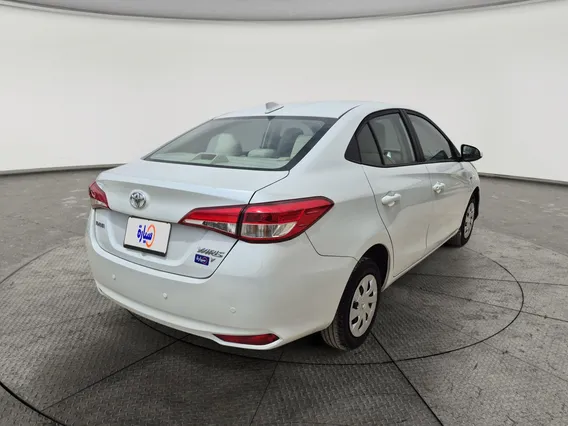 Toyota Yaris  Y 2022 